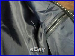 Blouson veste M 100 % cuir Neuf marine Etiquette Chyston val 275 a offrir