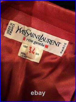 Superbe et authentique veste blouson cuir d'agneau rouge Yves Saint Laurent 34